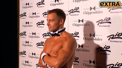 Joey Lawrence on Getting Naked as a Las Vegas Chippendales。